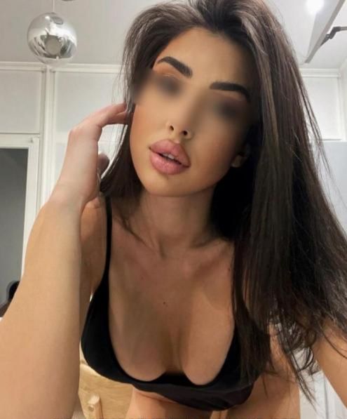 Тайная сторона дружбы: как куртизанка друга изменила наши отношения